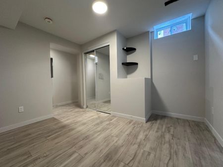 For Lease - 58 Moore Place Unit# B, Barrie, Ontario - Photo 3