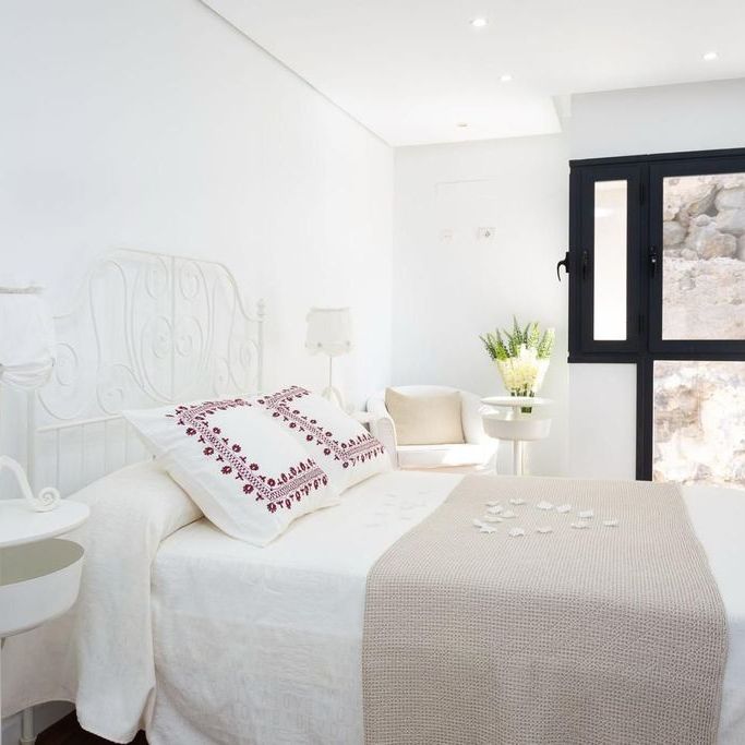 Luxury Villa for rent in Guía de Isora, Canary Islands - Photo 1