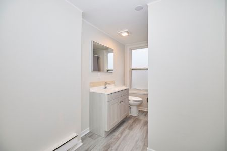 For Lease - 33 Lock Street Unit# 3, St. Catharines, Ontario - Photo 2