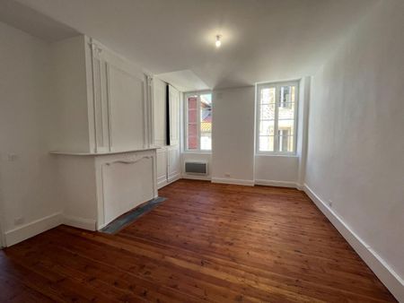 Location Appartement 3 pièces 80m² PLAISANCE 32160 - Photo 2