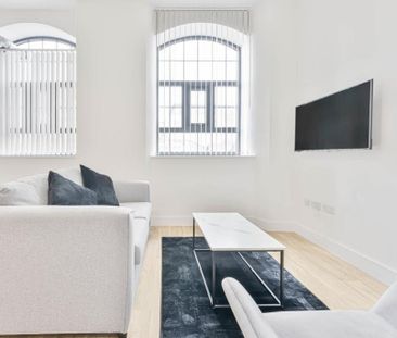 2 bedroom flat to rent - Photo 2
