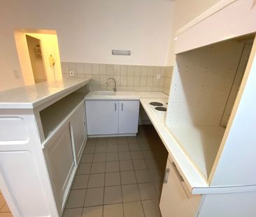 Location Appartement 3 pièces 71m² ROMANS SUR ISERE 26100 - Photo 5