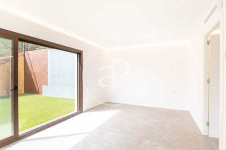 House for rent in Sarrià - Photo 3