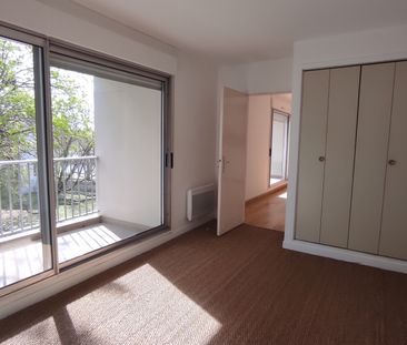 Location Appartement 2 pièces 39m² ORLEANS 45000 - Photo 3