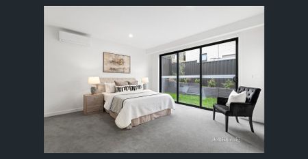 Modern Comfort in East Doncaster Secondary College Catchment - Photo 3