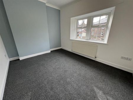 3 bedroom detached house to rent - Photo 4