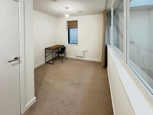 4 bedroom terraced house to rent - Photo 1