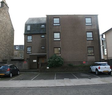 BEAUTIFULLY PRESENTED 2 BED FLAT – CASTLE VIEW, KING STREET, BROUGHTY FERRY - Photo 6