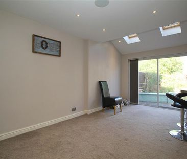 4 bedroom semi-detached house to rent - Photo 2