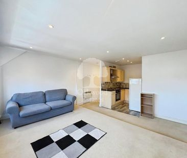 Studio to rent - Photo 2