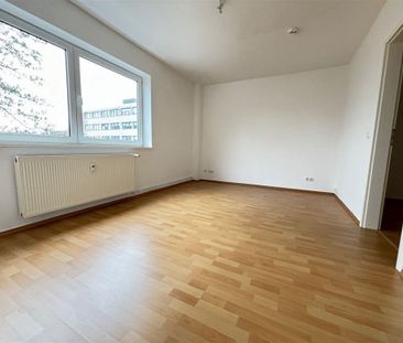 Zentrale, schöne 2,5-Zimmer-Wohnung am Kuhberg in Bahnhofsnähe ! - Photo 4