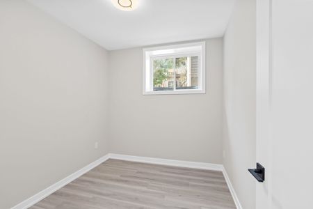 For Lease - 306 Lanark Avenue Unit# C, Westboro - Hampton Park, Ontario - Photo 3