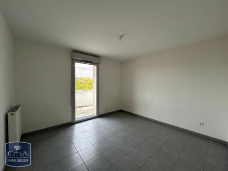 Location Appartement 4 pièces 77m² TOULOUSE 31200 - Photo 2