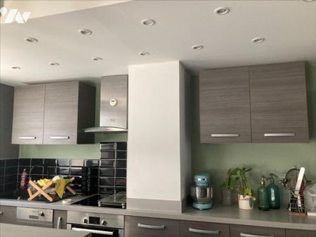 APPARTEMENT F3 SECTEUR SAINT JULIEN/PLACE DES CHARTREUX - Photo 5