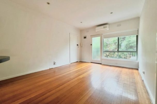 Great property in perfect location. - Photo 1