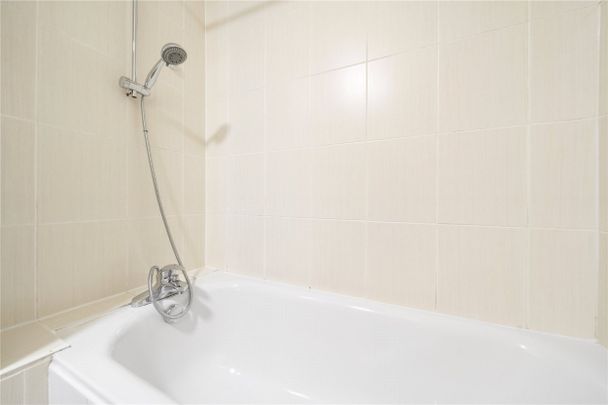 Whymark Avenue, N22, London - Photo 1