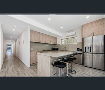 6/68 High Street, Mascot, NSW 2020 - Photo 3