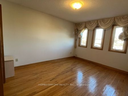 Detached Home For Lease | E8141072 - Photo 4