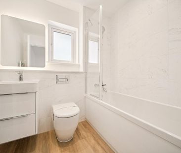 3 bedroom terraced house to rent - Photo 5