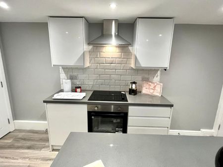 2 bedroom apartment to rent - Photo 4