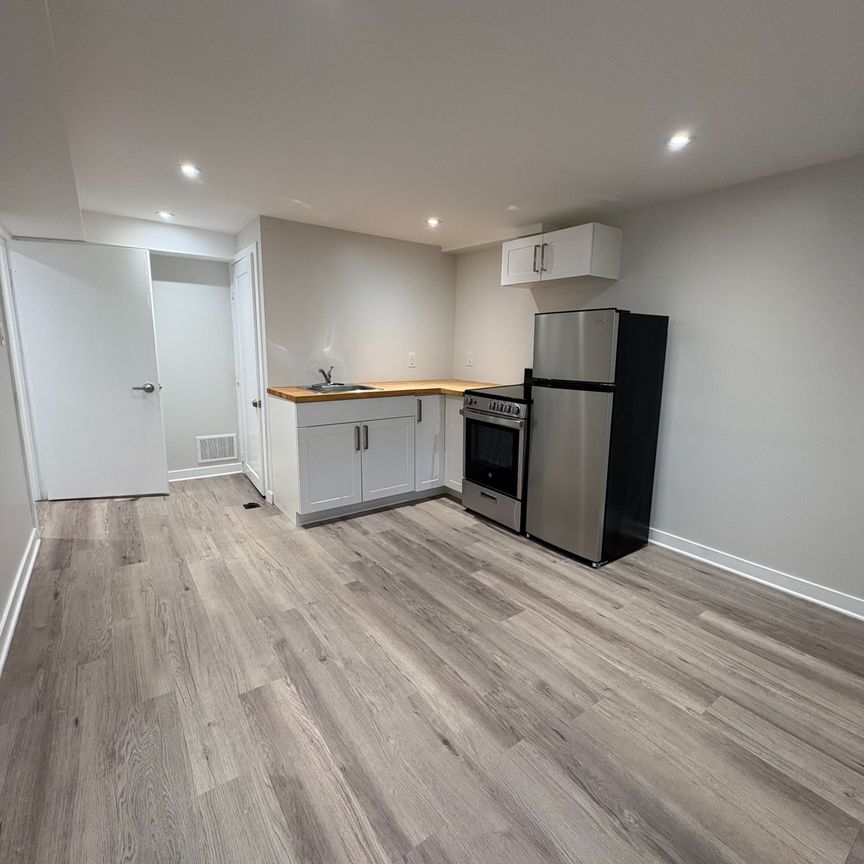 For Lease - 130 Duncanwood Drive Unit# 2, Toronto, Ontario - Photo 1
