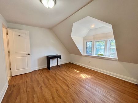 For Lease - 340 Howland Avenue, Toronto, Ontario - Photo 5