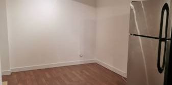 MODERN*CLEAN* SAFE*PRIVATE -1 BEDROOM BASEMENT (TTC, NORTH YORK) - Photo 2