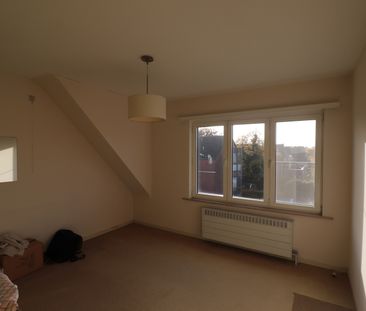 Dakappartement met 2 slaapkamers en garage in Beerse. - Photo 3