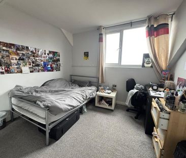 4 bedroom terraced house to rent - Photo 4