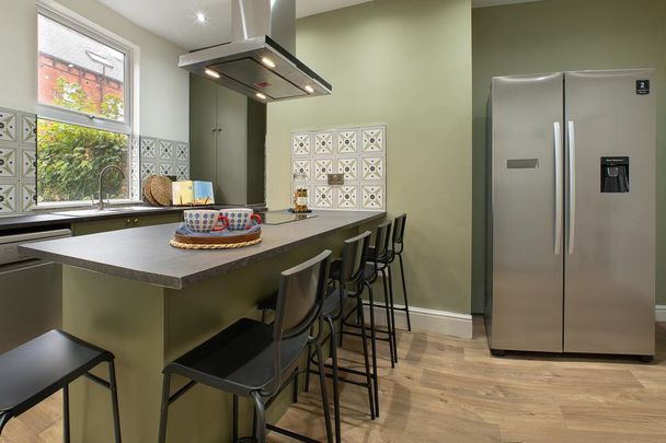 1 bedroom in a house share to rent - Photo 1