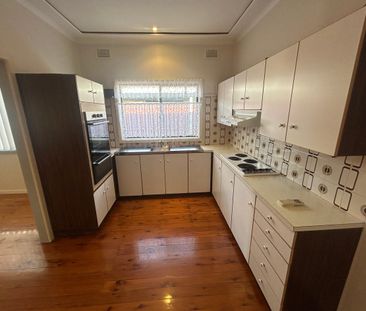 3 BEDROOM HOME! - Photo 5