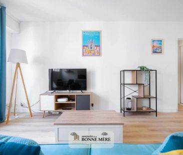 Location Appartement 2 pièces 40m² MARSEILLE 1er - Photo 4