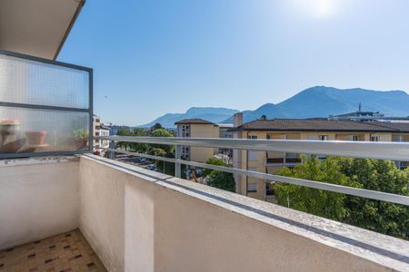 Location Appartement 3 pièces 62m² ANNECY 74000 - Photo 5