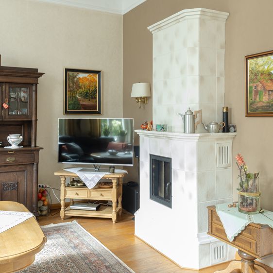 Saniertes, denkmalgeschütztes Wohnhaus mit Garten, Nebengebäuden u. Garage im Herzen von Wiefelstede - Photo 1