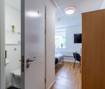 Bronze Plus Ensuite - Photo 4