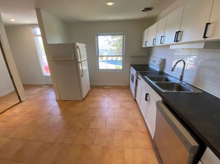 For Lease - 1401 Wonderland Road Unit# 30, London North, Ontario - Photo 5