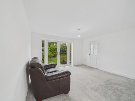 3 bedroom terraced house to rent - Photo 3