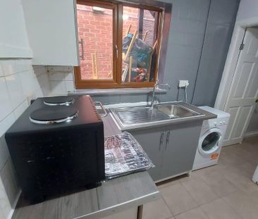 Studio to rent - Photo 4