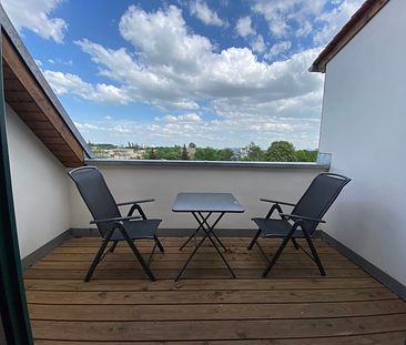 **Hochwertig sanierte Dachgeschoss-Maisonette Wohnung mit Loggia |Tageslichtbad mit Wanne + Dusche** - Foto 4