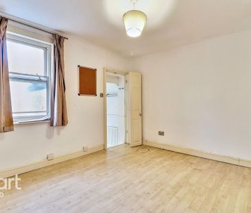 3 bedroom detached house to rent - Photo 4