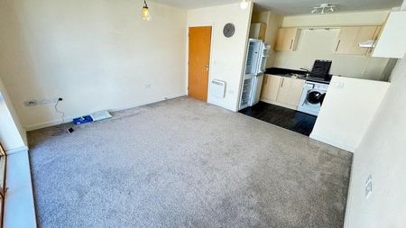 Ratcliffe Court, Bristol, BS2 - Photo 3