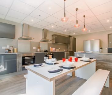 2 Bed Apartment - Photo 4