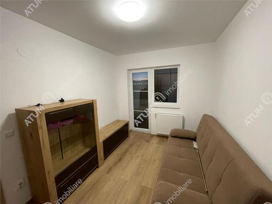 De inchiriat apartament cu 3 camere decomandate balcon si loc parcare in zona Magnolia din Sibiu - Photo 1
