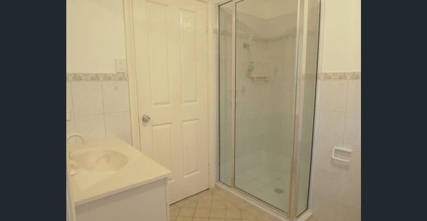 FAMILY HOME IN A GREAT LOCATION! - Photo 1