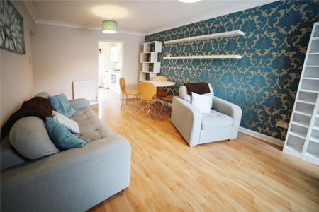 Chittering Close, Lower Earley, Reading, Berkshire, RG6 - Photo 2