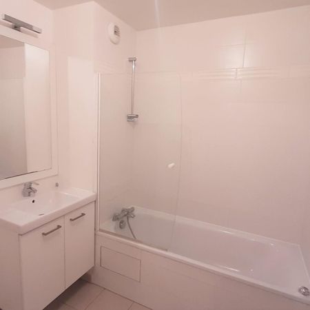 location Appartement T3 DE 64m² À CACHAN - Photo 3