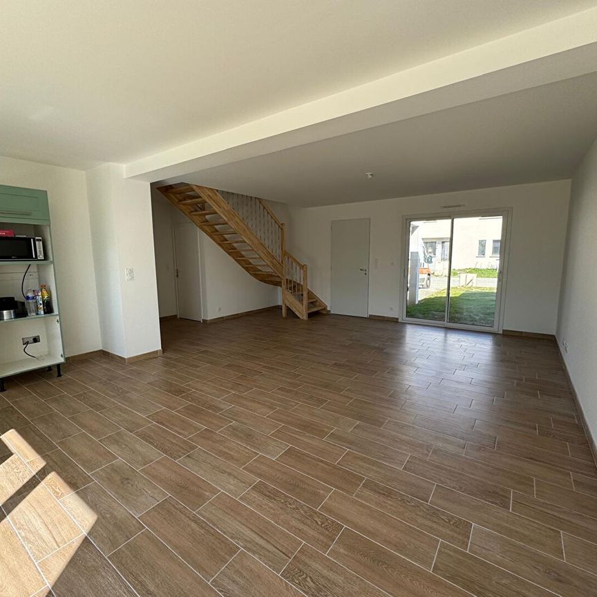 Location Maison 6 pièces 113m² - Photo 1