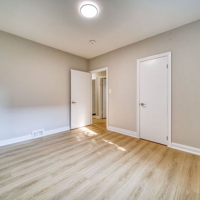 For Lease - 82 Oxford Street Unit# Main, Richmond Hill, Ontario - Photo 1