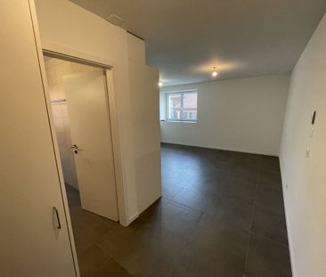 Nice studio for rent in Bournens - Photo 4