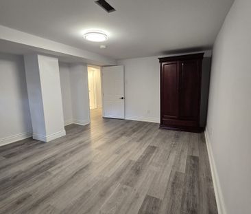 For Lease - 20 Newhaven Street Unit# B, South of Baseline to Knoxda... - Photo 6
